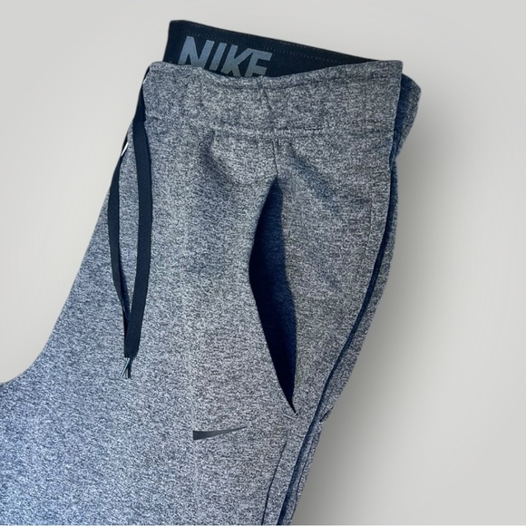 Nike Dri-Fit Gray Sweatpants - Picture 8 of 10